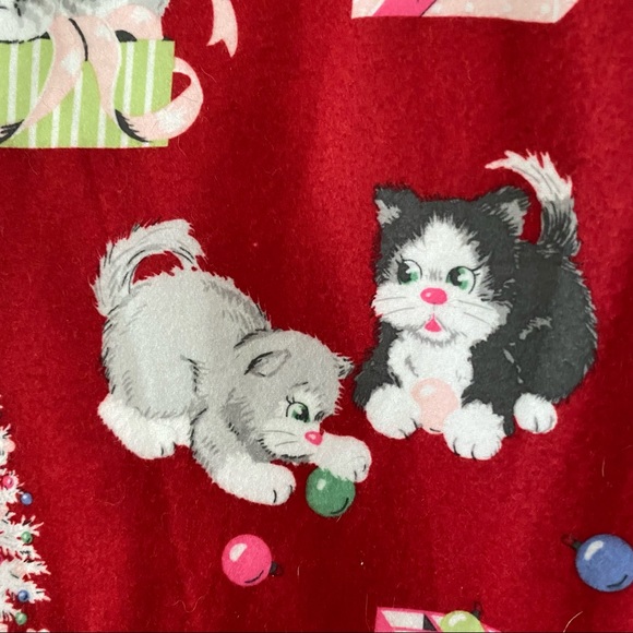 Nick & Nora Kittens Red Flannel Holiday Pajama Top Button Front - Picture 6 of 11